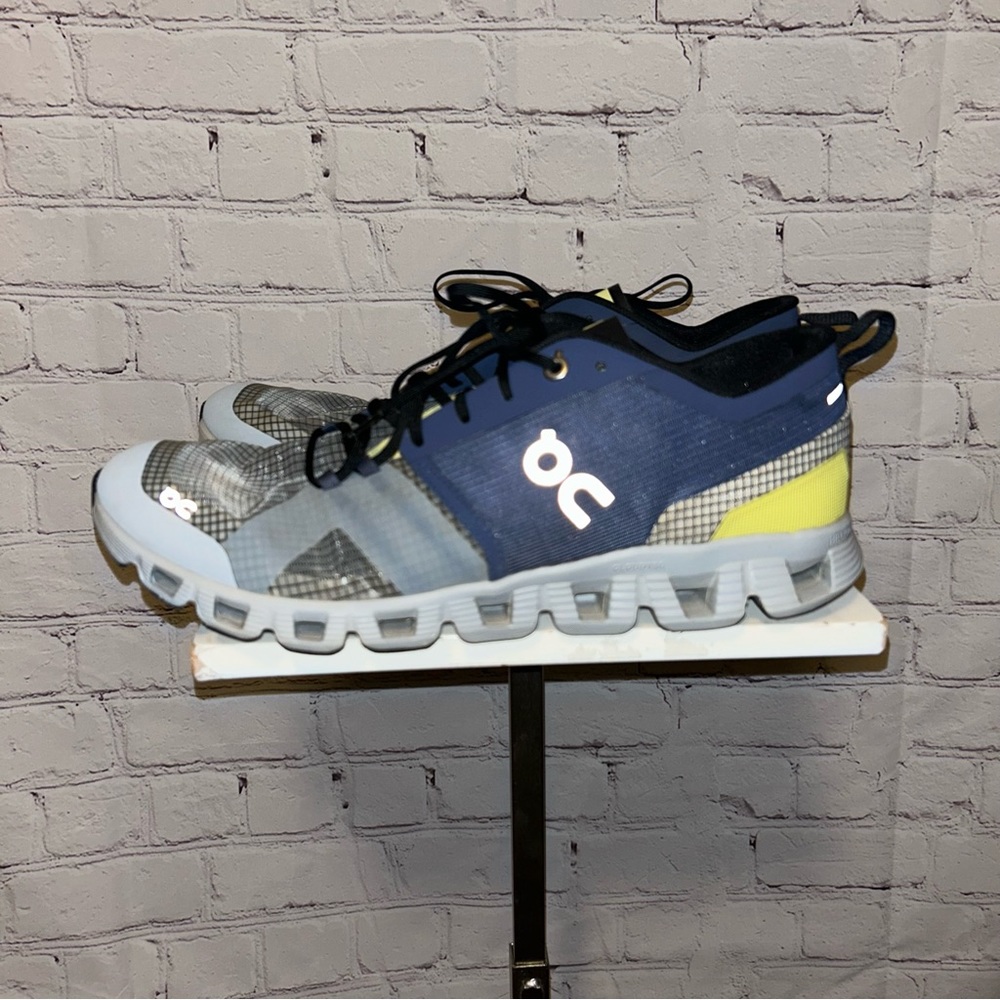 ON CLOUD X SHIFT MEN’S SNEAKERS SZ 10